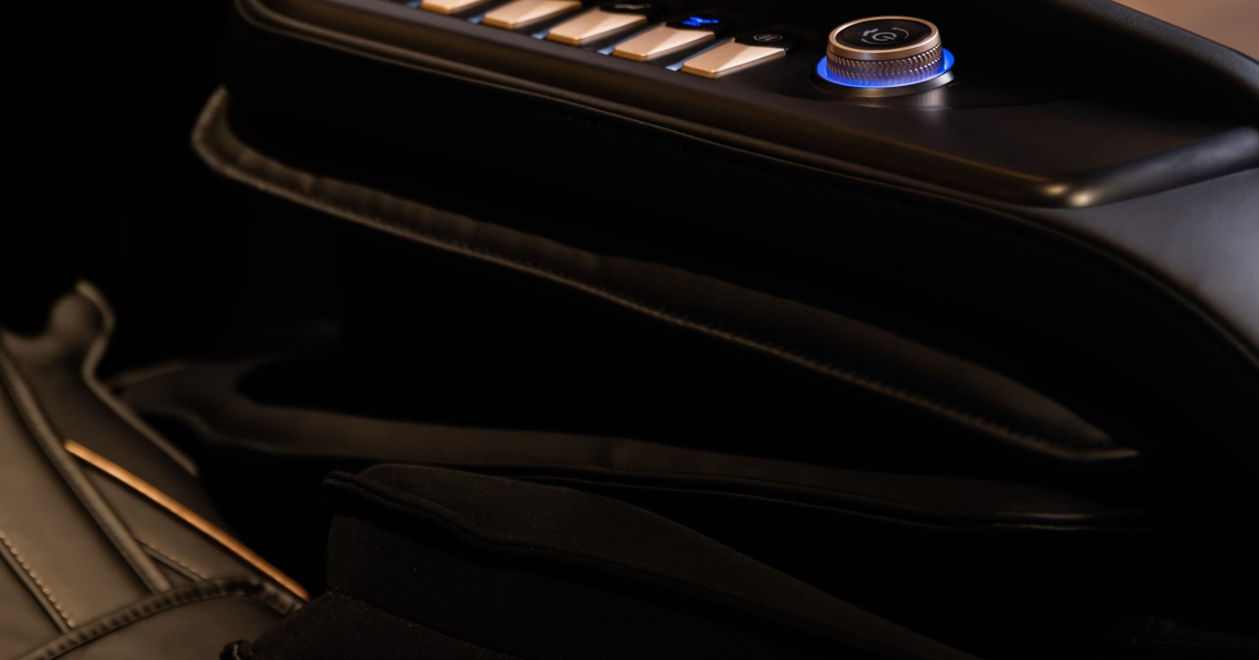 Armmassage mit Lymphdrainage und Shiatsu für die Handflächen